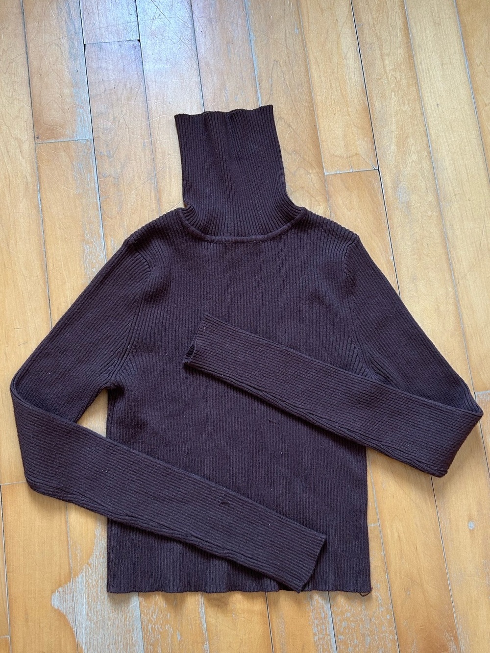 Cropped Brown Ribbed Turtleneck Sweater — Ambiance apparel (M)